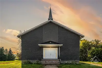 11064 Hulbert Road, South Dundas, On K0e 1c0