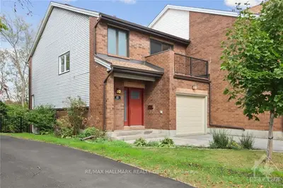 85 Dunbarton Court, Manor Park - Cardinal Glen And Area, On K1k 4l5