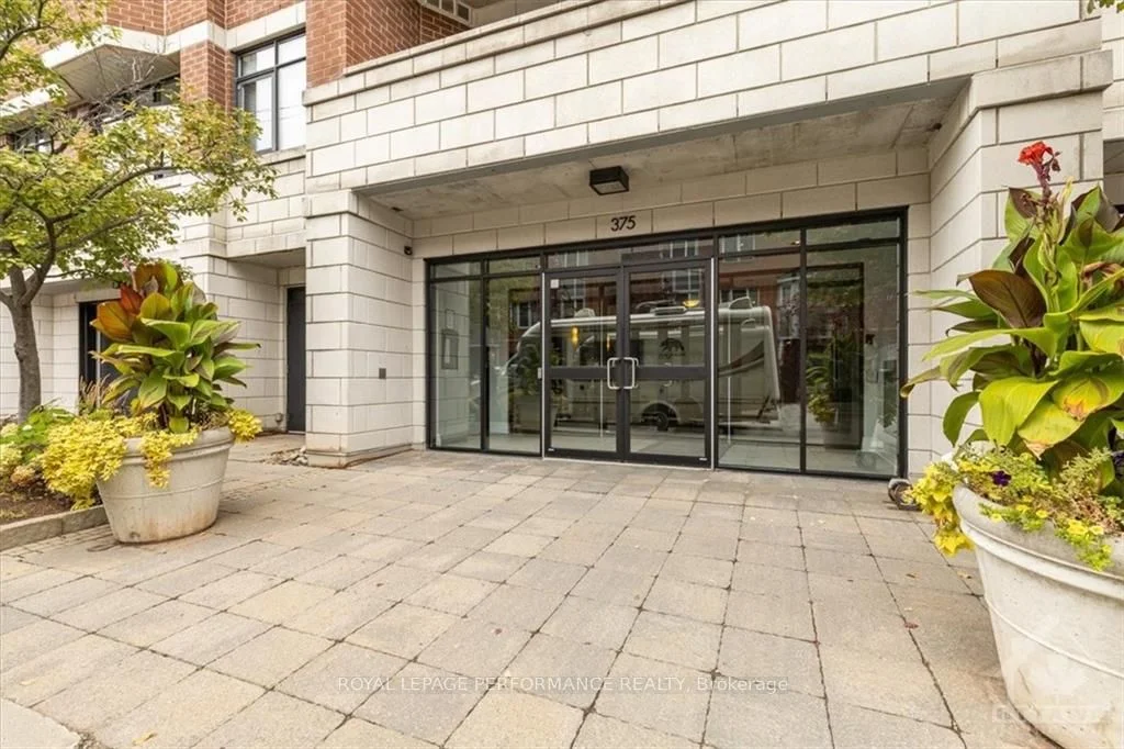 375 Lisgar Street 407, Ottawa Centre, On K2p 0e3
