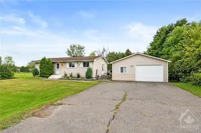 8046 Victoria Street, Greely - Metcalfe - Osgoode - Vernon And Area, On K0a 2p0