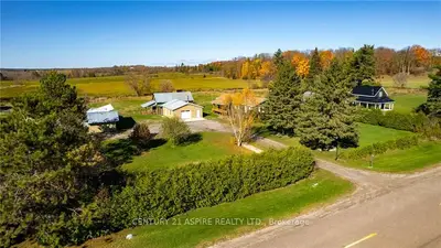 738 MOUNTAIN Road, Laurentian Valley, ON K0J 1K0