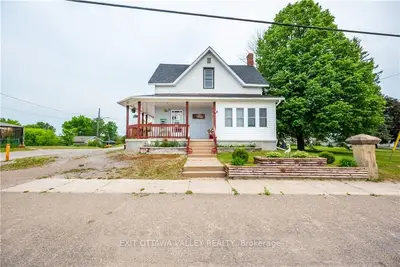 96 Lacroix Bay Road, Whitewater Region, On K0j 2l0