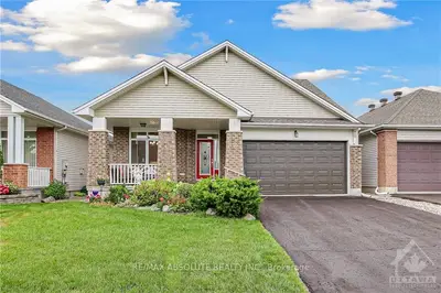 834 Swallowtail Crescent, Orleans - Cumberland And Area, On K4a 4m5