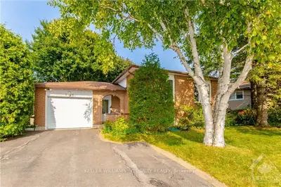 136 Oriole Avenue, Kanata, On K2l 2g2