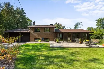 33 Esther Street, Laurentian Valley, On K8a 6w2
