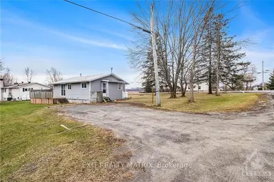 927 County Road 44 Road, North Grenville, On K0g 1j0