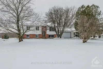 4507 Stonecrest Road, Carp - Dunrobin - Huntley - Fitzroy And Area, On K0a 3m0