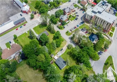 3785 Carp Road, Carp - Huntley Ward, On K0a 1l0