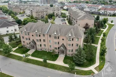 190 Rustic Hills Crescent 4, Orleans - Cumberland And Area, On K4a 0b9