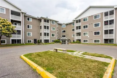 316 LORRY GREENBERG Drive 408, Hunt Club - South Keys and Area, ON K1T 2P4