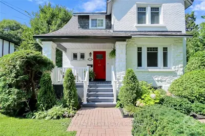 243 Springfield Road, Rockcliffe Park, On K1m 0l1