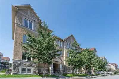 176 Paseo 3, South Of Baseline To Knoxdale, On K2g 4n7