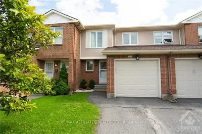 8c Castlebrook Lane, South Of Baseline To Knoxdale, On K2g 5g4