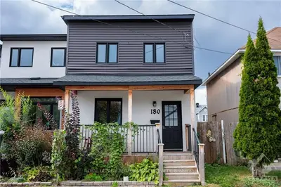 180 Durocher Street, Vanier And Kingsview Park, On K1l 7s3