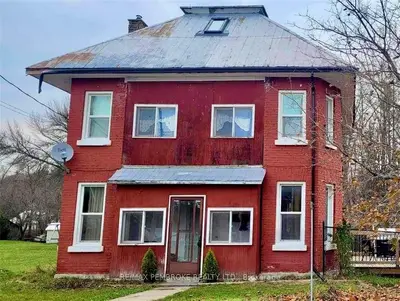 1977 Foresters Falls Road, Whitewater Region, On K0j 1v0