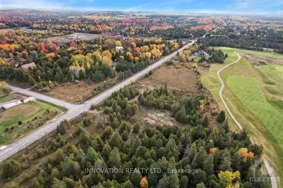 1661 Bearhill Road, Carp - Huntley Ward, On K0a 1l0