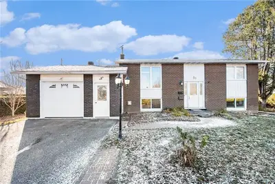 359 Nagel Avenue A, Orleans - Cumberland And Area, On K1e 1r7