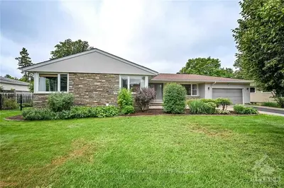 1880 Broadmoor Avenue, Alta Vista And Area, On K1h 5b4