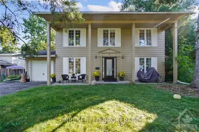 7 ABINGDON Drive, South of Baseline to Knoxdale, ON K2H 7M5