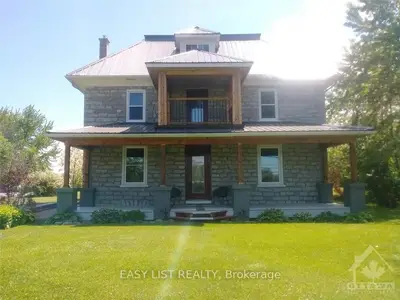 3670 Kinburn Side Road, Carp - Dunrobin - Huntley - Fitzroy And Area, On K0a 2h0