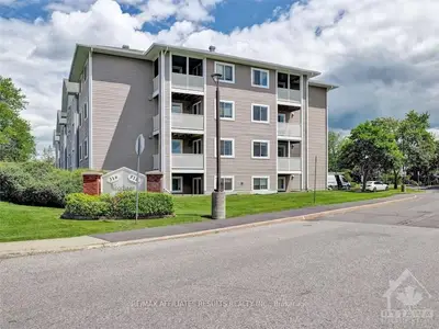 316 Lorry Greenberg Drive 420, Hunt Club - South Keys And Area, On K1t 2p4