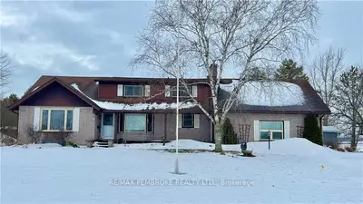 1030 Serpent Mounds Road, Otonabee-south Monaghan, On K0l 2g0
