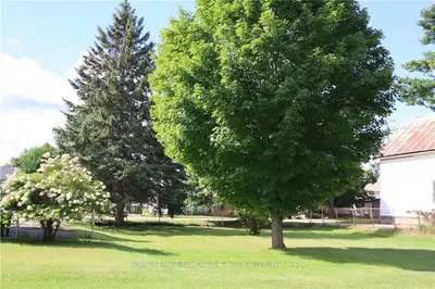 623 Mcgee Street, Pembroke, On K8h 6g2