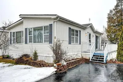 8 Yvette, Stittsville - Munster - Richmond, On K0a 1b0