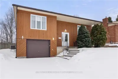 588 APPLE BLOSSOM Drive, Pembroke, ON K8A 8G2