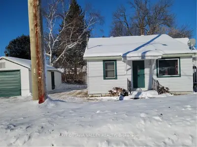 268 George Street, Pembroke, On K8a 5k1