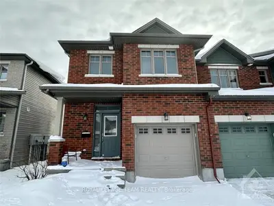 103 Hawkeswood Drive, Blossom Park - Airport And Area, On K4m 0c1