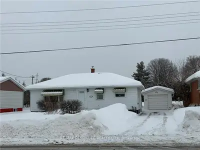 81 TOWN LINE Road, Pembroke, ON K8A 2G7