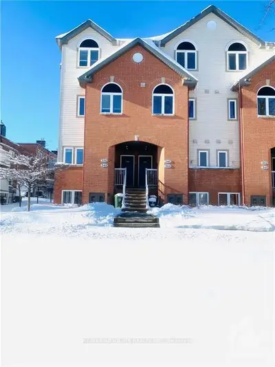 348 LONDON Terrace, Manor Park - Cardinal Glen and Area, ON K1K 2W3