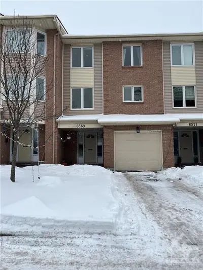 6569 BILBERRY Drive, Orleans - Convent Glen and Area, ON K1C 4N4