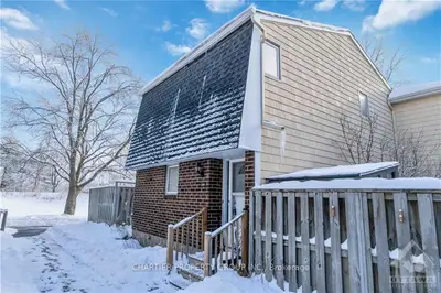 220 Petrie Lane, Kanata, On K2k 1z5