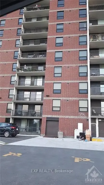 665 BATHGATE Drive 2004, Overbrook - Castleheights and Area, ON K1K 3Y4