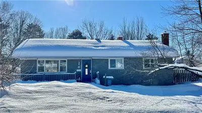 6 ELMER Avenue, Petawawa, ON K8H 2M2
