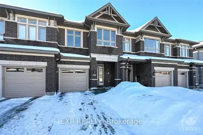 728 Capricorn Circle, Blossom Park - Airport and Area, ON K4M 0J5