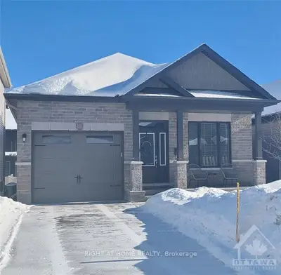 110 Hickstead Way, Stittsville - Munster - Richmond, ON K2S 0Z5