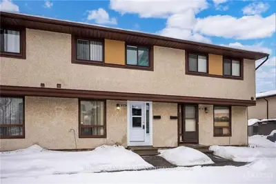 4338 WELDON Drive, Cyrville - Carson Grove - Pineview, ON K1J 8R2