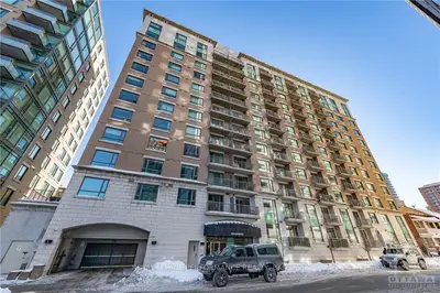 200 BESSERER Street 304, Lower Town - Sandy Hill, ON K1N 6B1