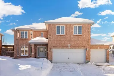2365 KENDRON Lane, Hunt Club - Windsor Park Village and Area, ON K1V 0Z2