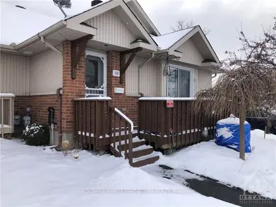310 CHESTNUT GREEN, Stittsville - Munster - Richmond, ON K0A 2Z0