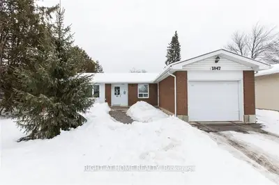 1847 BURFIELD Avenue, Beacon Hill North - South and Area, ON K1J 6S9