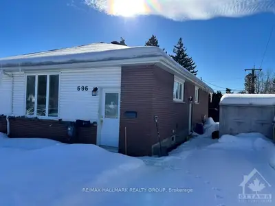 696 CRYSTAL Street, Overbrook - Castleheights and Area, ON K1K 2G2