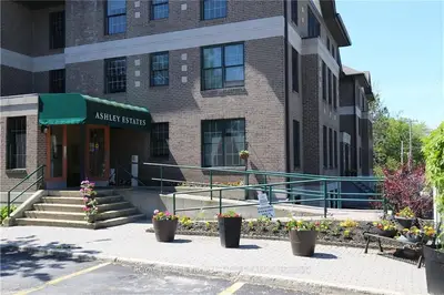 235 KING E Street 205, Brockville, ON K6V 1C8