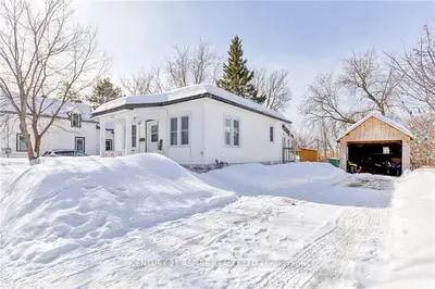 502 MOFFAT Street, Pembroke, ON K8A 3Y1