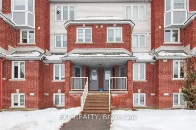 89 BRISTON, Hunt Club - South Keys and Area, ON K1G 5P8