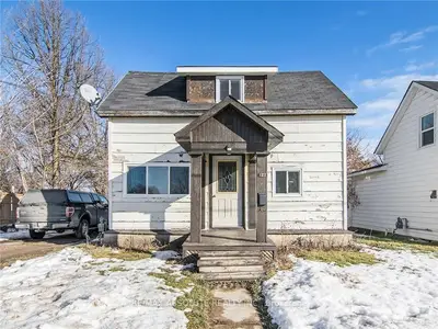 127 Farewell Street, Renfrew, On K7v 2h3