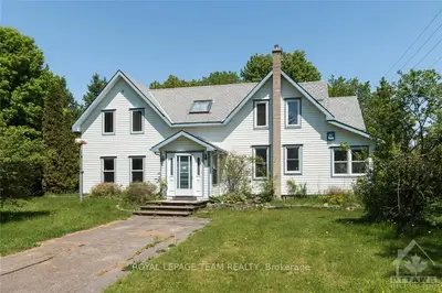 105 Dillabaugh Road, North Grenville, On K0e 1s0